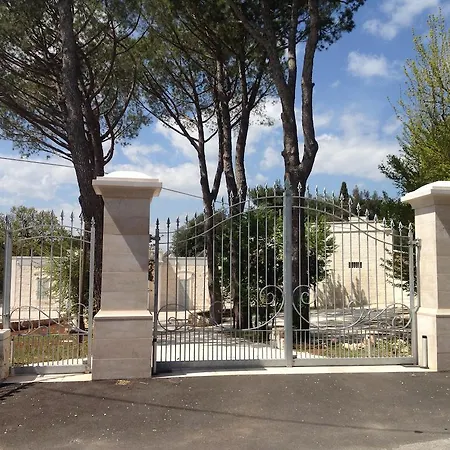 Lägenhetshotell Rosato Selva Di Fasano